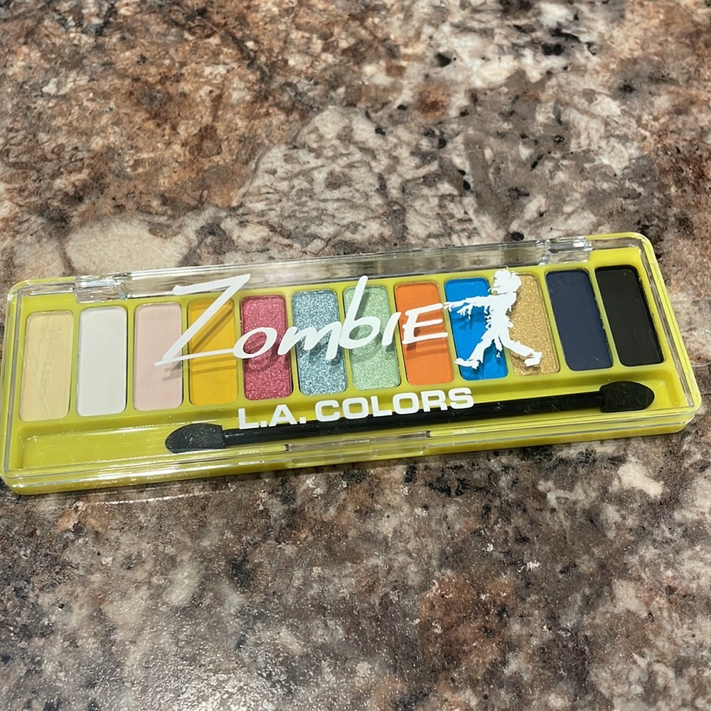 Zombie Eyeshadow Palette L.A. Colors
